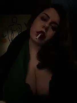 Snapshot of holyeroticss chatting on 12/31/24, 10:56 holyeroticss online show from 12/31/24, 10:56