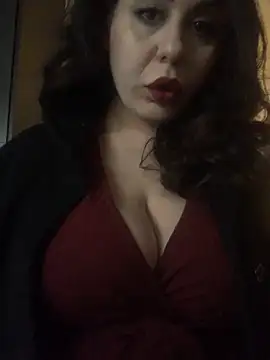 Snapshot of holyeroticss chatting on 11/30/25, 04:22 holyeroticss online show from 11/30/25, 04:22