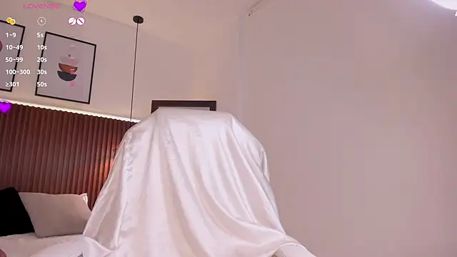 aliscollins  online show from 01/29/25, 02:40