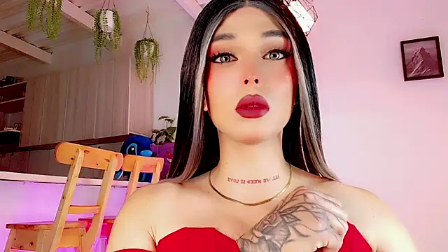 Snapshot of Marian_LV chatting on 03/22/25, 08:08 Marian LV online show from 03/22/25, 08:08