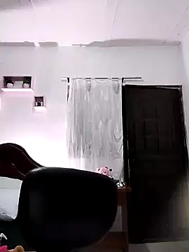 lunanataly online show from 01/21/25, 03:54