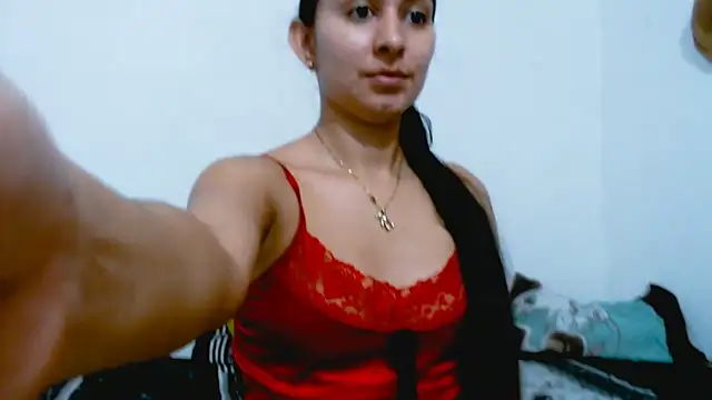 Snapshot of Alyson0001 chatting on 02/15/25, 04:25 Alyson0001 online show from 02/15/25, 04:25