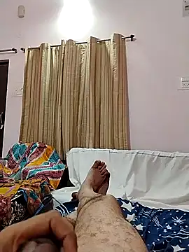 roadtucker123 online show from 02/14/25, 04:31