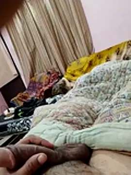 roadtucker123 online show from 12/03/25, 06:39