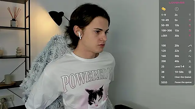 Snapshot of little_femb0y chatting on 02/21/26, 11:44 little femb0y online show from 02/21/26, 11:44