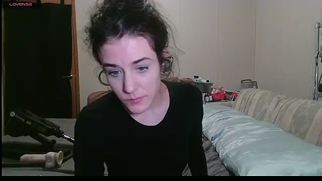 Snapshot of rileyyb_ chatting on 07/11/26, 04:26 rileyyb online show from 07/11/26, 04:26