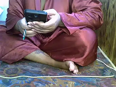 NATASHA LUCKY online show from 11/23/25, 11:21