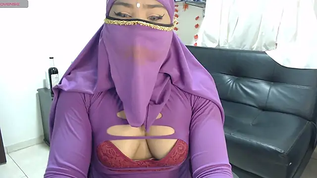 Aaliyah brown online show from 12/24/24, 08:33