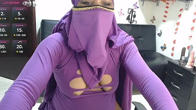 Aaliyah brown online show from 02/13/25, 08:06