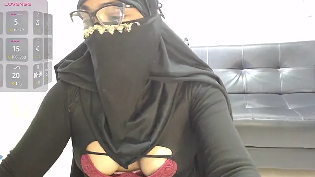 Aaliyah brown online show from 09/18/25, 03:03