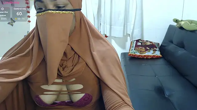 Aaliyah brown online show from 09/23/25, 02:58