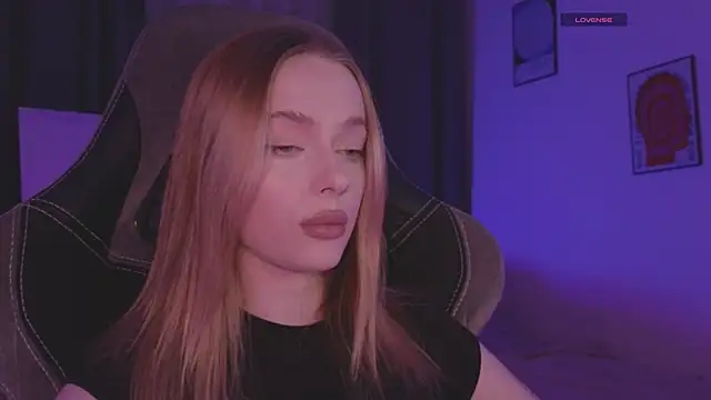 Snapshot of _MayShy_ chatting on 09/09/25, 09:58  MayShy  online show from 09/09/25, 09:58