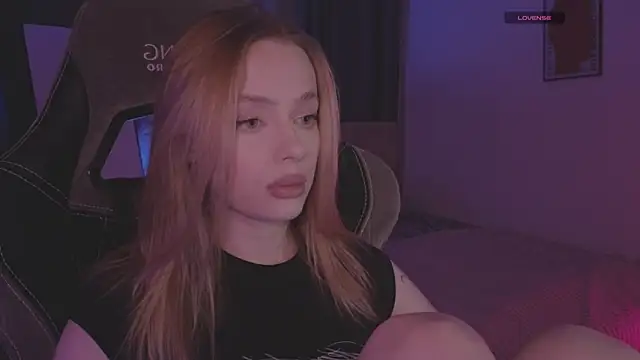 Snapshot of _MayShy_ chatting on 09/16/25, 08:54  MayShy  online show from 09/16/25, 08:54