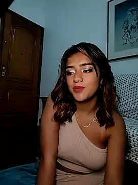 Snapshot of Rebecca_055 chatting on 10/15/25, 07:36 Rebecca 055 online show from 10/15/25, 07:36