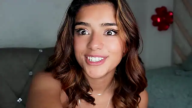 Snapshot of Rebecca_055 chatting on 11/01/25, 04:14 Rebecca 055 online show from 11/01/25, 04:14