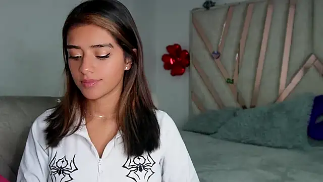 Snapshot of Rebecca_055 chatting on 11/30/25, 11:20 Rebecca 055 online show from 11/30/25, 11:20