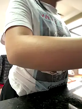 Snapshot of Salome_golvert chatting on 12/03/25, 04:16 Salome golvert online show from 12/03/25, 04:16