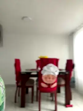 Snapshot of Salome_golvert chatting on 01/06/26, 05:16 Salome golvert online show from 01/06/26, 05:16