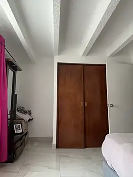 Snapshot of Salome_golvert chatting on 04/27/26, 05:33 Salome golvert online show from 04/27/26, 05:33