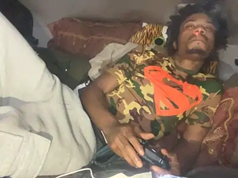 SlimeCrownzOut5 online show from 02/01/26, 06:45