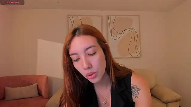 Snapshot of AnaisNin chatting on 06/13/26, 12:03 AnaisNin online show from 06/13/26, 12:03
