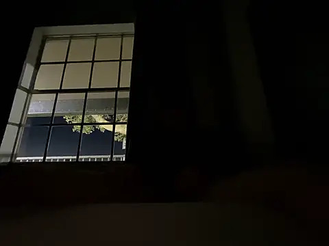 Snapshot of KrixKross chatting on 01/10/26, 12:51 KrixKross online show from 01/10/26, 12:51