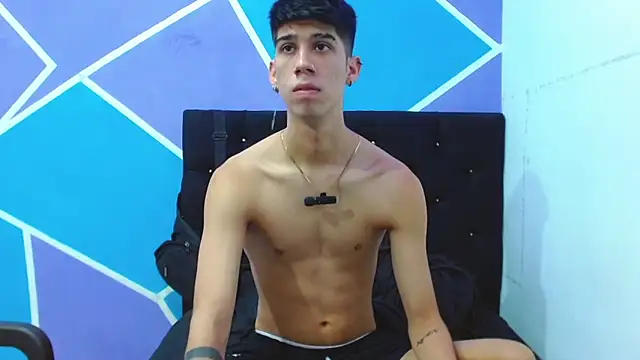 Snapshot of jhony-sex chatting on 12/08/24, 08:36 jhony-sex online show from 12/08/24, 08:36