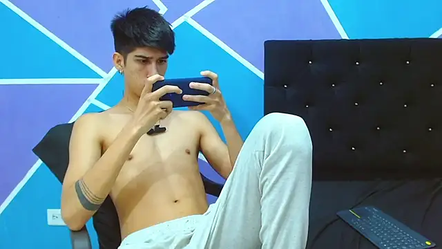 jhony-sex online show from 12/19/24, 06:12