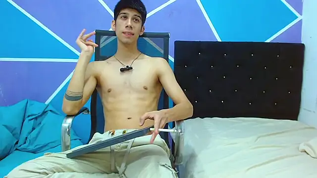 Snapshot of jhony-sex chatting on 01/31/25, 04:58 jhony-sex online show from 01/31/25, 04:58