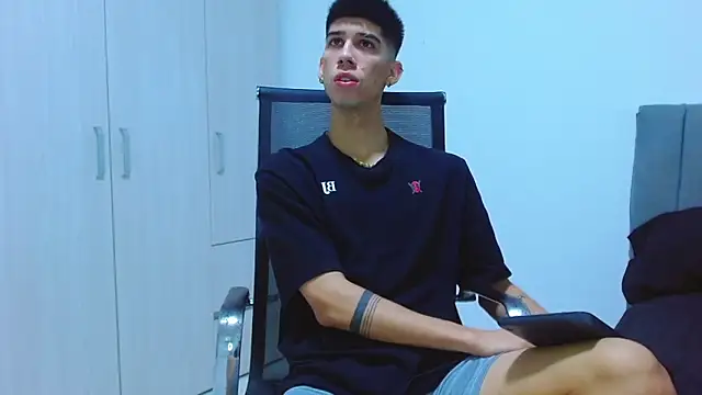 jhony-sex online show from 09/20/25, 03:07