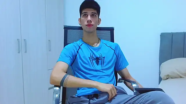 Snapshot of jhony-sex chatting on 10/11/25, 03:39 jhony-sex online show from 10/11/25, 03:39