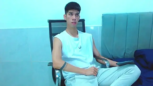 Snapshot of jhony-sex chatting on 01/09/26, 06:27 jhony-sex online show from 01/09/26, 06:27