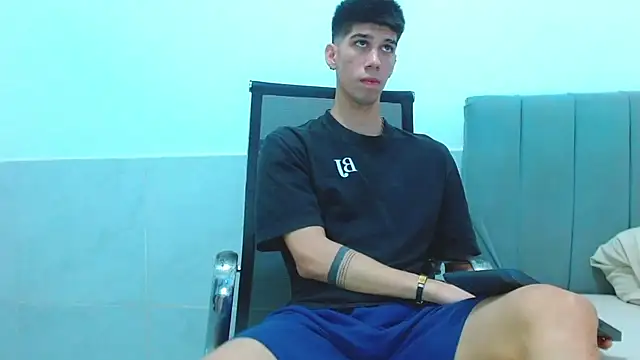 Snapshot of jhony-sex chatting on 02/14/26, 04:31 jhony-sex online show from 02/14/26, 04:31