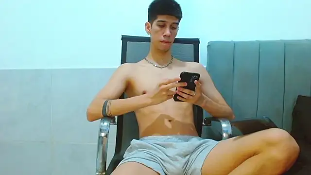 Snapshot of jhony-sex chatting on 03/27/26, 04:40 jhony-sex online show from 03/27/26, 04:40