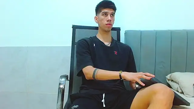 Snapshot of jhony-sex chatting on 03/31/26, 07:42 jhony-sex online show from 03/31/26, 07:42