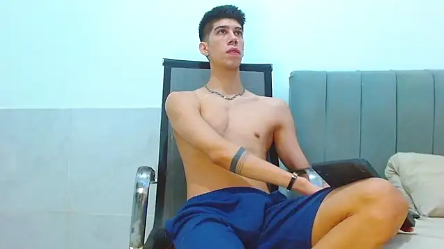 Snapshot of jhony-sex chatting on 04/15/26, 08:10 jhony-sex online show from 04/15/26, 08:10