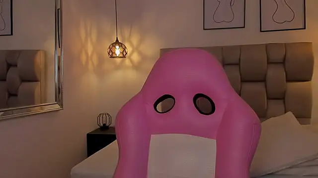 Snapshot of Susan-Sweet-7 chatting on 09/19/25, 08:09 Susan-Sweet-7 online show from 09/19/25, 08:09