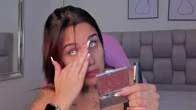 Snapshot of Susan-Sweet-7 chatting on 10/20/25, 08:09 Susan-Sweet-7 online show from 10/20/25, 08:09