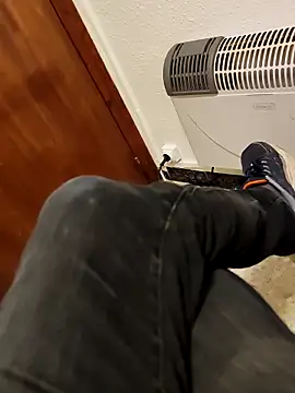 Snapshot of belga1910 chatting on 12/22/25, 07:33 belga1910 online show from 12/22/25, 07:33