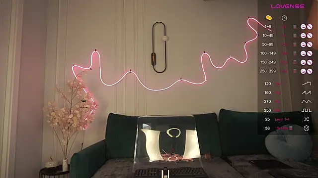 anna54784 online show from 12/10/24, 09:44