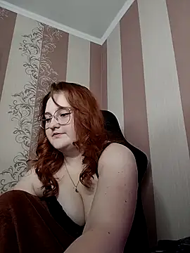 Snapshot of WhiteBellaX chatting on 02/16/26, 07:04 WhiteBellaX online show from 02/16/26, 07:04