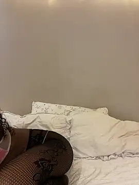 princesslola666 online show from 01/06/25, 12:46