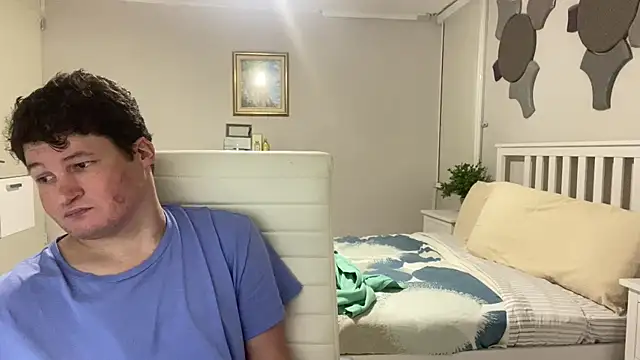 Lorenzo hernandez online show from 02/19/25, 10:09