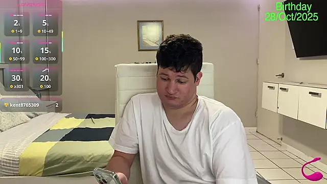 Lorenzo hernandez online show from 10/23/25, 09:57