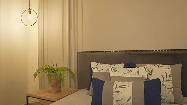 IrisBaker online show from 02/13/26, 10:28