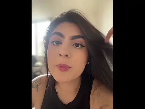 Snapshot of IrisBaker chatting on 03/08/26, 07:39 IrisBaker online show from 03/08/26, 07:39