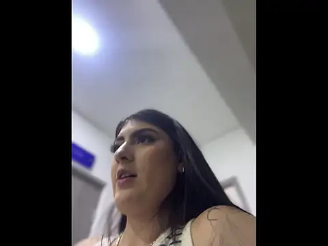 Snapshot of IrisBaker chatting on 03/21/26, 10:02 IrisBaker online show from 03/21/26, 10:02