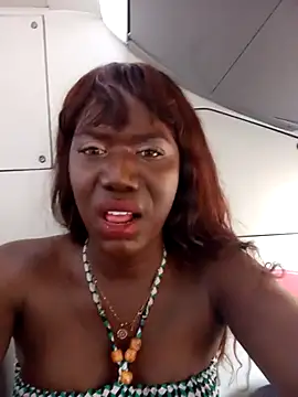 Snapshot of blackhotpartyts chatting on 10/16/25, 12:06 blackhotpartyts online show from 10/16/25, 12:06