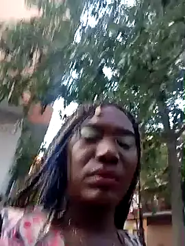 Snapshot of blackhotpartyts chatting on 10/17/25, 04:31 blackhotpartyts online show from 10/17/25, 04:31