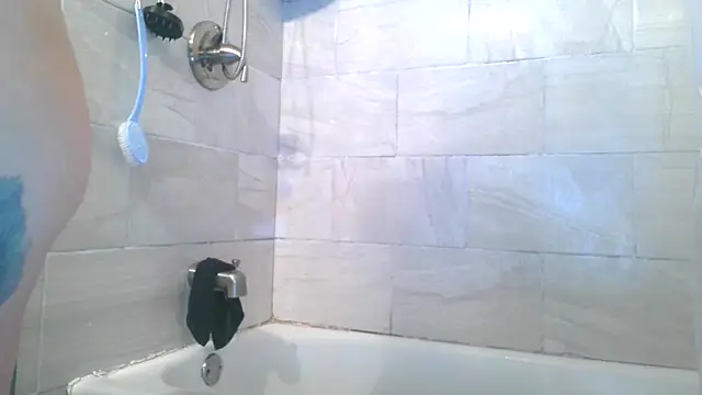 paytonkelly online show from 10/19/25, 01:06